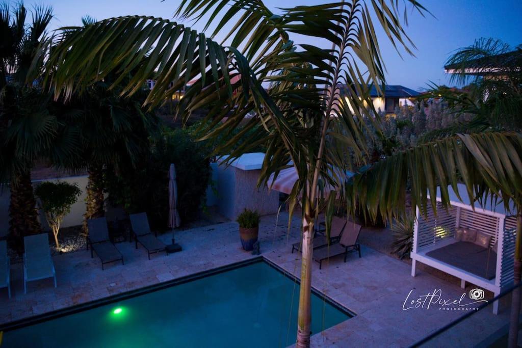 Goudhaen Luxury Private Apartments Jan Thiel Beach Exterior photo